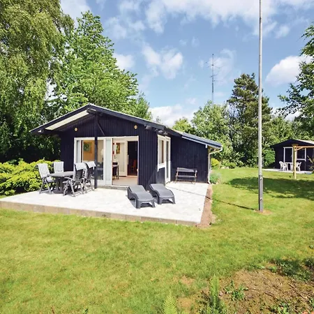 Three-bedroom Holiday In Vakantiehuis Hejls