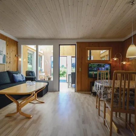 Three-bedroom Holiday In