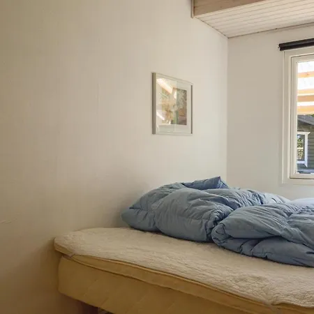 Three-bedroom Holiday In * Hejls