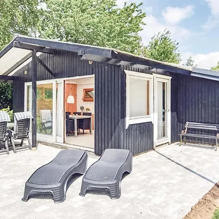 Three-bedroom Holiday In